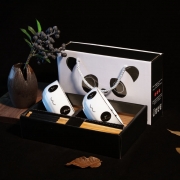 【国宝熊猫】青花瓷简约黑白碗筷礼盒套装 实用小礼品有哪些