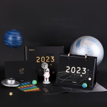 KINBOR 2023年宇宙系列月计划本礼盒四件套 月计划本+冰箱贴+卡片+贴纸 年会小礼品
